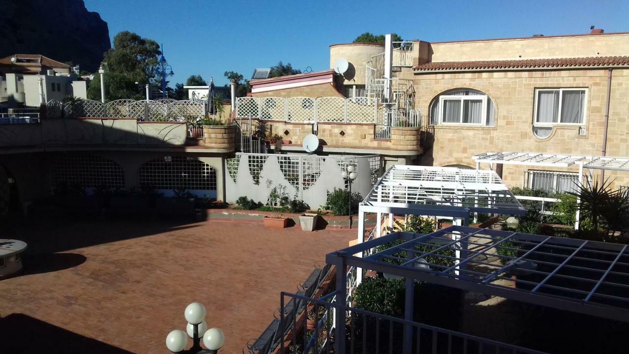 Suites Mondello Deluxe Exterior foto